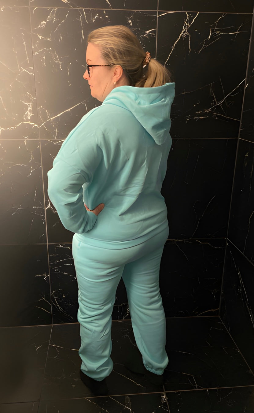 Tracksuit - Leyla